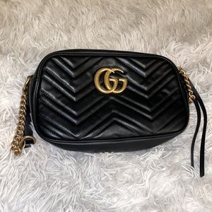 Gucci GG Marmont Small Shoulder Bag in Black Leather